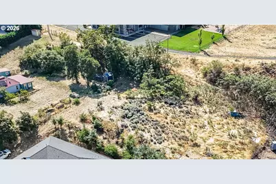 0 E 18th St #Parcel3, The Dalles, OR 97058 - Photo 2