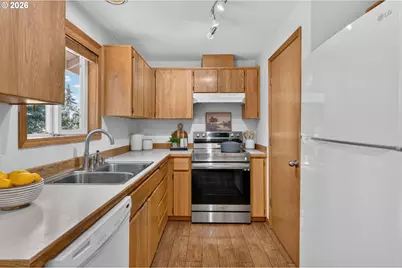 5089 NW 171st Pl, Portland, OR 97229 - Photo 12