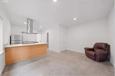 2076 NE Morgan St #A, Portland, OR 97211 - Photo 40