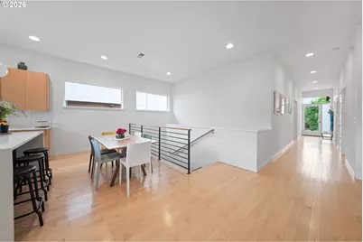 2076 NE Morgan St #A, Portland, OR 97211 - Photo 4