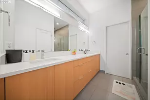 2076 NE Morgan St, Portland, OR 97211 - Photo 18