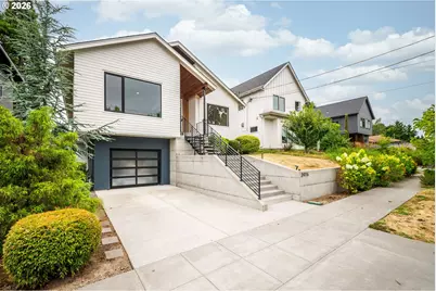 2076 NE Morgan St #A, Portland, OR 97211 - Photo 2