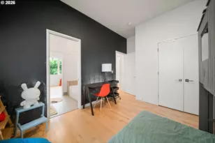 2076 NE Morgan St, Portland, OR 97211 - Photo 26