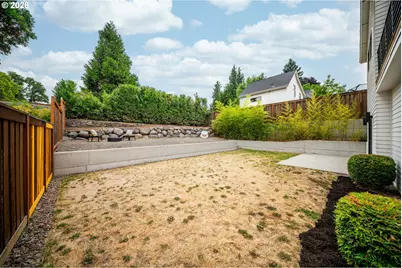 2076 NE Morgan St #A, Portland, OR 97211 - Photo 44