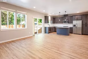 946 NW 10th St, Corvallis, OR 97330 - Photo 16