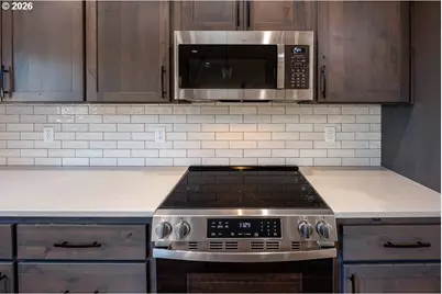 946 NW 10th St, Corvallis, OR 97330 - Photo 12
