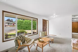 1175 Oak St, Silverton, OR 97381 - Photo 6
