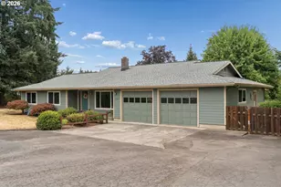 1175 Oak St, Silverton, OR 97381 - Photo 2