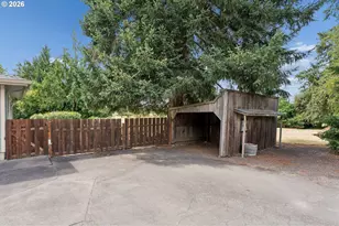 1175 Oak St, Silverton, OR 97381 - Photo 34
