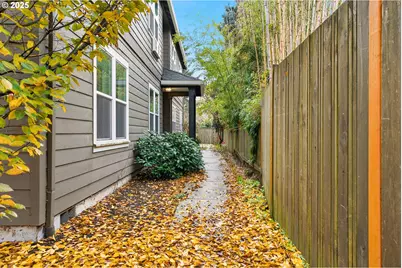 8320 N Princeton St, Portland, OR 97203 - Photo 4