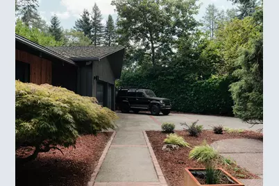 5100 SW Laurelwood Ave, Portland, OR 97225 - Photo 2