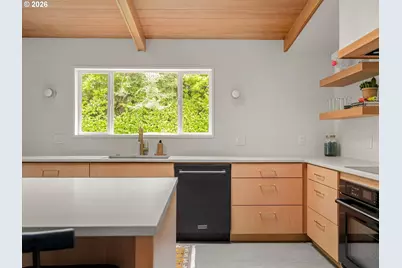 5100 SW Laurelwood Ave, Portland, OR 97225 - Photo 16
