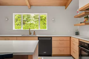 5100 SW Laurelwood Ave, Portland, OR 97225 - Photo 16