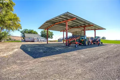 392 Del Fatti Ln, Klamath Falls, OR 97603 - Photo 8