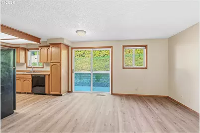 1118 NW 76th Cir, Vancouver, WA 98665 - Photo 4