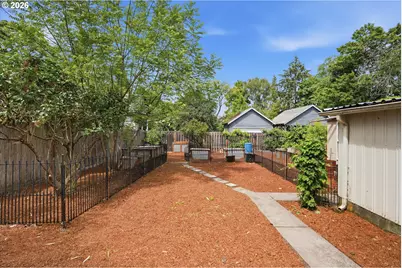 1811 21st Ave, Forest Grove, OR 97116 - Photo 40