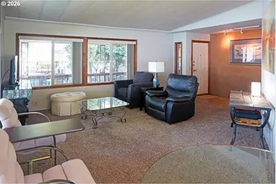 2241 N Menzies Dr, Portland, OR 97217 - Photo 12