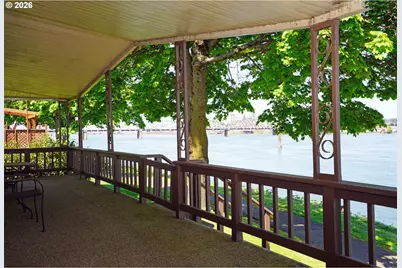 2241 N Menzies Dr, Portland, OR 97217 - Photo 8