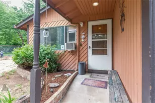 3021 SE 129th Ave, Portland, OR 97236 - Photo 4