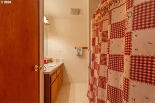 3021 SE 129th Ave, Portland, OR 97236 - Photo 20