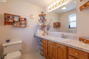 3021 SE 129th Ave, Portland, OR 97236 - Photo 16