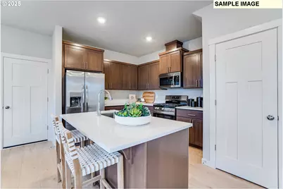 7388 SE Butternut Creek Pkwy, Hillsboro, OR 97123 - Photo 2