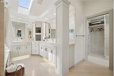 17623 Brookhurst Dr, Lake Oswego, OR 97034 - Photo 18