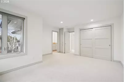 17623 Brookhurst Dr, Lake Oswego, OR 97034 - Photo 26