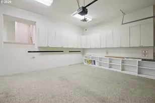 17623 Brookhurst Dr, Lake Oswego, OR 97034 - Photo 34