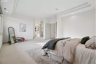 17623 Brookhurst Dr, Lake Oswego, OR 97034 - Photo 16