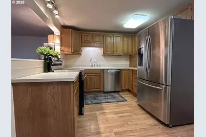 1708 I St, Springfield, OR 97477 - Photo 6