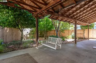 1728 NW Harvey Ave, Roseburg, OR 97471 - Photo 44