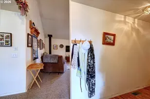 42475 Bagley Ln, Astoria, OR 97103 - Photo 6