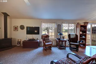 42475 Bagley Ln, Astoria, OR 97103 - Photo 18
