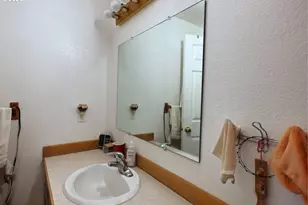 42475 Bagley Ln, Astoria, OR 97103 - Photo 24