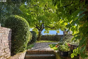 806 SW Davenport St, Portland, OR 97201 - Photo 42