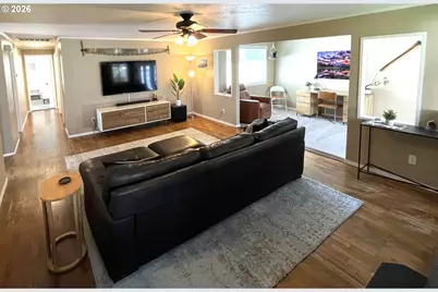 76484 Portal Dr, Oakridge, OR 97463 - Photo 14