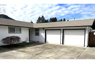 76484 Portal Dr, Oakridge, OR 97463 - Photo 4