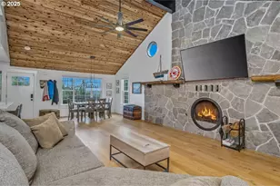 16290 S Riverview Rd, Molalla, OR 97038 - Photo 14