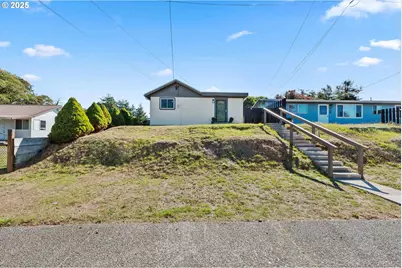 649 S Wall St, Coos Bay, OR 97420 - Photo 24