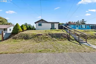 649 S Wall St, Coos Bay, OR 97420 - Photo 24