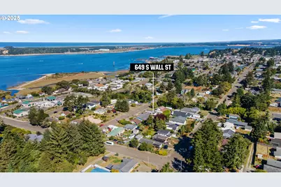 649 S Wall St, Coos Bay, OR 97420 - Photo 36