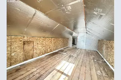 13533 SE Division St, Portland, OR 97236 - Photo 24