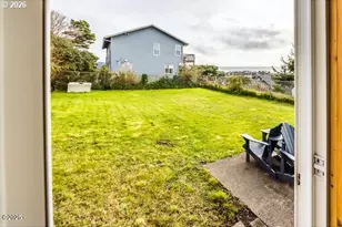 1740 NE 16th St, Lincoln City, OR 97367 - Photo 26