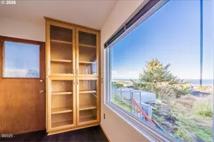 1740 NE 16th St, Lincoln City, OR 97367 - Photo 4