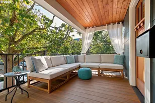 703 SE Tenino St, Portland, OR 97202 - Photo 4