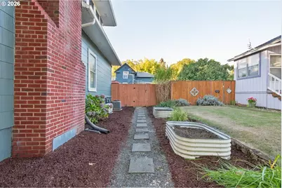 703 SE Tenino St, Portland, OR 97202 - Photo 6