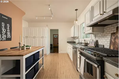 703 SE Tenino St, Portland, OR 97202 - Photo 18