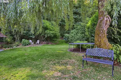 15530 SE Francis St, Portland, OR 97236 - Photo 36