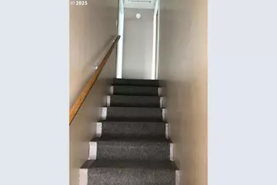 503 W 7th St, Wallowa, OR 97885 - Photo 4